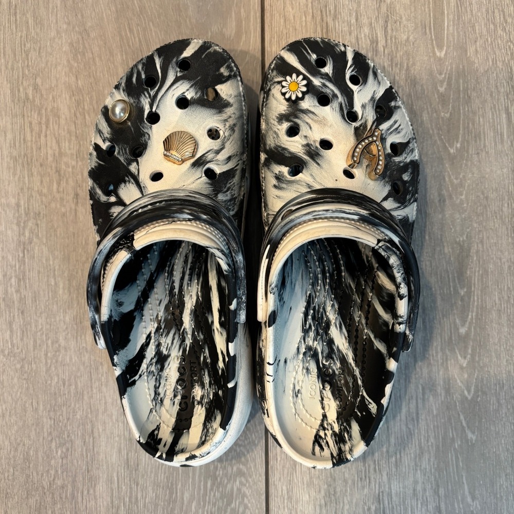 Crocs Classic Platform Marbled Black White Clogs Womens Size 9 with Gold Jibbitz
